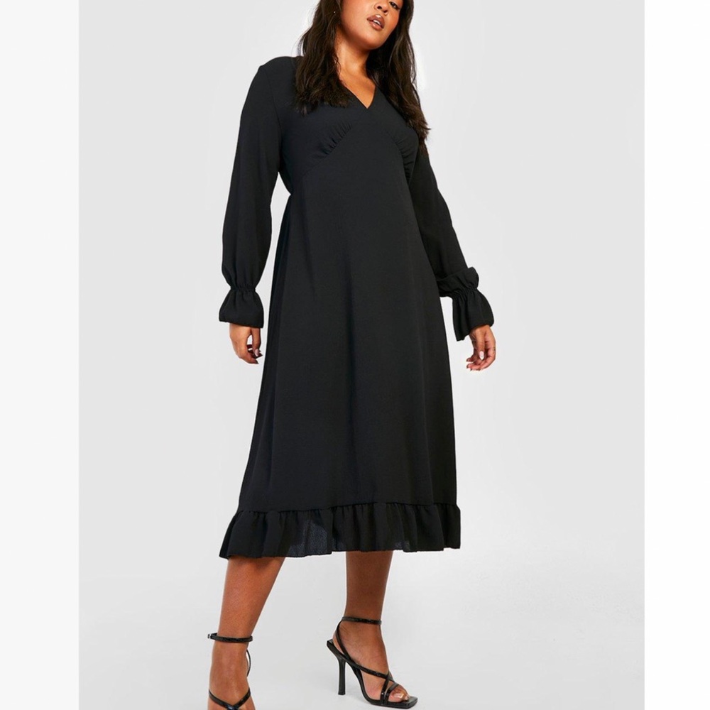 BOOHOO Plus Black Dress